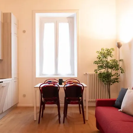 The Rent - One-bedroom Near San Pietro *