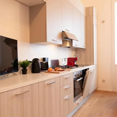The Rent - One-bedroom Near San Pietro *